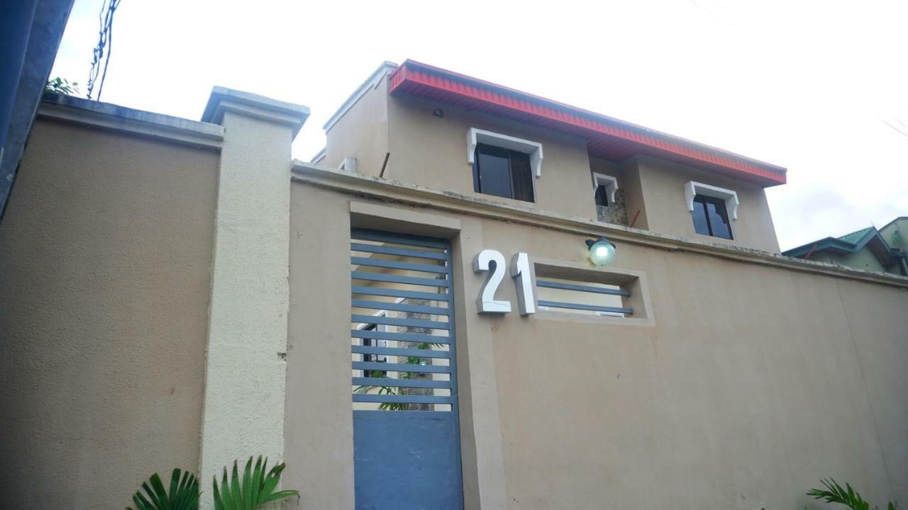 Studio 21 Hotel Ikeja Exterior photo